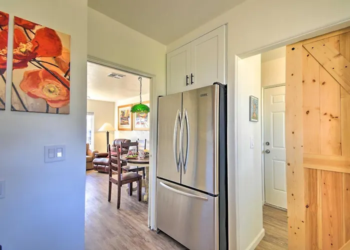 Pet-Friendly Phoenix Home: Breezeway & Fenced Yard