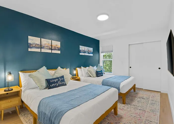 Stylish Getaway Central Location