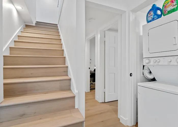 Chic Uptown Home With Pool Table And Perfect Location