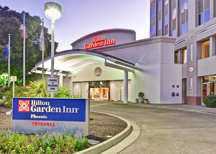 Doubletree By Hilton Phoenix Midtown