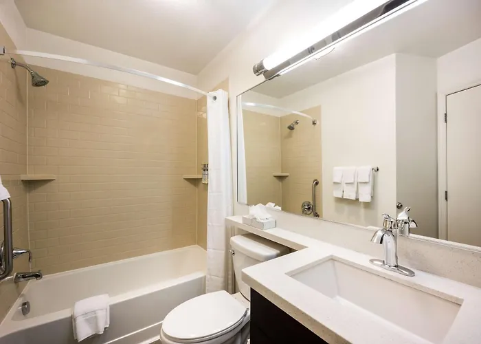 Sonesta Simply Suites Phoenix Glendale